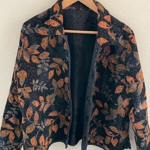 Orange and black reversible women’s jacket with fall leaves pattern| size XL